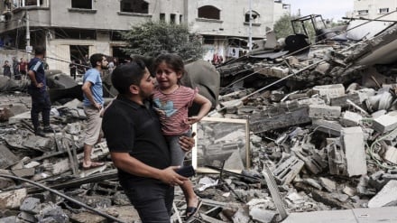 Makumi ya wafanyakazi wa huduma za uokoaji na raia wauawa shahidi katika mashambulizi mtawalia ya Israel huko Gaza