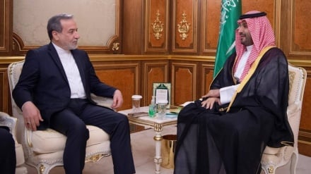 Waziri wa Mambo ya Nje wa Iran akutana na Mrithi wa Ufalme wa Saudia, Bin Salman