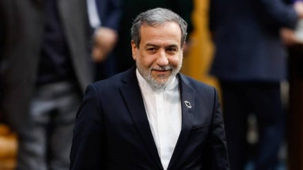 عراقچي: امریکا دې پوهه شي چې د پایدارې صلحې یوازنۍ لاره، بدماشي نه بلکې محترمانه خبرې اترې دي