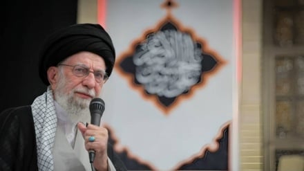 西側諸国のイランに対する目的は何か？