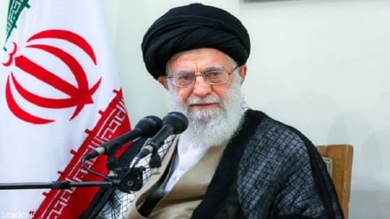 پیام رهبر انقلاب خطاب به ملت ایران به مناسبت اربعین شهادت جمعی از هم‌میهنان، سرداران نظامی و دانشمندان هسته ای 