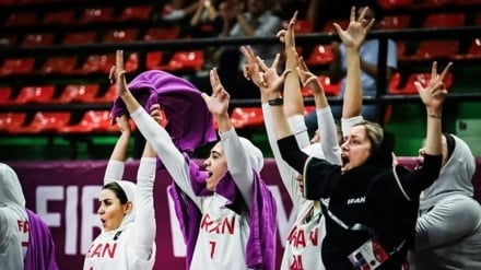 İran Kadın Basketbol Takımından Moğolistan’a Karşı Zafer; FIBA, İran'ın Yıldız Oyuncusunu Övdü