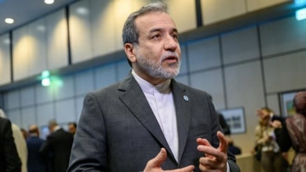 تفسير: ولې د ايران د بهرنيو چارو وزير د اروپايي تروئيکا له خوا د ماشې ميکانيزم د ناوړه ګټې اخيستنې په اړه خبرداری ورکړی؟