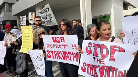 מחאות נגד ההרעבה בעזה: הפגנה מול שגרירות ארה