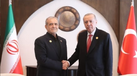 İran Cumhurbaşkanı'ndan Türkiye Cumhurbaşkanı'nın Siyonist Rejim'i Kınayan Tutumlarından Dolayı Takdir