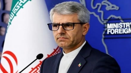 Бақоӣ : Назми ҷаҳонӣ бо сукут ва меъёрҳои дугона дар баробари зулм ва беадолатӣ фурӯрехт
