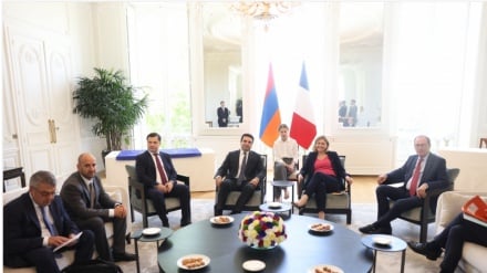 ՀՀ ԱԺ նախագահը ֆրանսիացի գործընկերոջ ուշադրությունն է հրավիրել Ադրբեջանում գտնվող գերիների և ապօրինի պահվող անձանց խնդրին