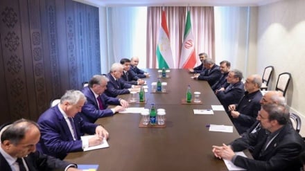 Pezeşkian’ın Tacikistan Cumhurbaşkanı ile Görüşmesi:
