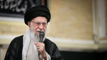Imam Khamenei: Suala la nyuklia na haki za binadamu ni visingizio tu, Marekani haifurahishwi na uwezo wa Jamhuri ya Kiislamu