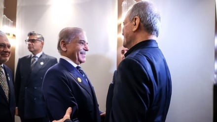 د ایران ولسمشر د پاکستان له لومړي وزیر سره په لیدنه کې : د اسلامي هېوادونو یووالی د هر ډول ګواښونو د مخنیوي غوره لاره ده