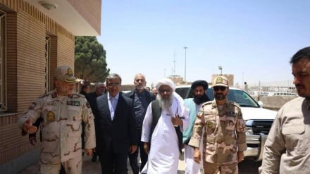 مقامات خراسان رضوی و هرات، تسهیل در روند بازگشت مهاجران افغانستانی را پیگیری می‌کنند