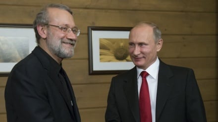 Ալի Լարիջանին հանդիպել է Պուտինի հետ