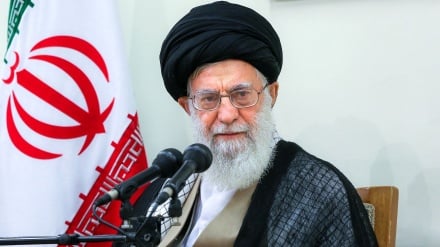 İnğılobi Rəhbər:İroni dışmenon sardə osonon kuyedən.