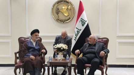 Iranische Parlamentsdelegation besucht den Irak