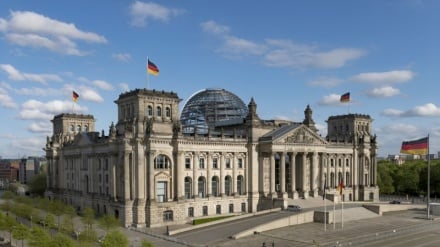 German Parliament questions legality of Israeli and US strikes on Iran