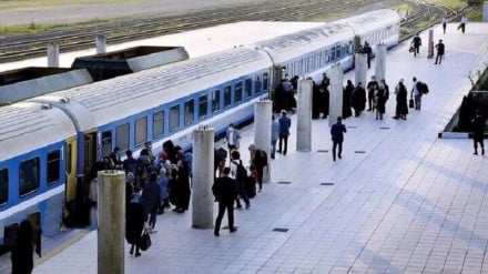 توقف قطار مسافری ایران-افغانستان در ایستگاه اسناد مسافرتی