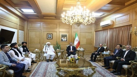 تاکید استاندار خراسان رضوی و والی هرات بر ارتقای روابط اقتصادی ایران و افغانستان