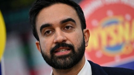نامزد شهرداری نیویورک ضمن انتقاد از حامیان رژیم صهیونیستی: دلیل ممنوعیت ورود شیر خشک به غزه چیست؟ 