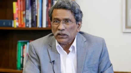 রাষ্ট্র গঠনের সুযোগ হেলায় হারানো যাবে না: আলী রীয়াজ