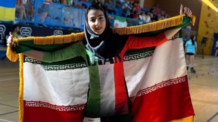 Përfaqësuesit e Iranit fitojnë 2 medalje, një argjendi dhe një bronzi, në Kampionatin Aziatik të Patinazhit Figurativ