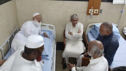 হাসপাতালে জামায়াত আমিরের পাশে মির্জা ফখরুল