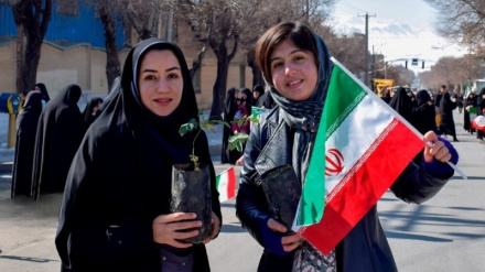 12 दिन के युद्ध के बाद ईरानी समाज में अमेरिका और यूरोप के बारे में क्या दृष्टिकोण पाया जाता है?