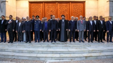 In occasione della Settimana del Governo, il Consiglio dei Ministri ha rinnovato la fedeltà agli ideali dell'Imam Khomeini (che la pace sia su di lui)