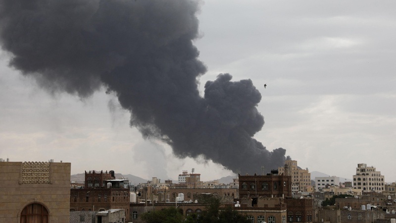 Israel bombardiert Sanaa
