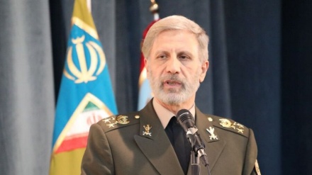 فرمانده کل ارتش جمهوری اسلامی ایران: راهی جز قوی شدن نداریم
