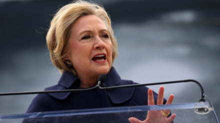 Hillary Clinton: Donald Trump Amerika'yı 'izole olan bir krallığa' dönüştürdü
