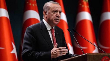 Turqia miraton projektin e strehimit mbarëkombëtar kundër bombave mes tensioneve rajonale