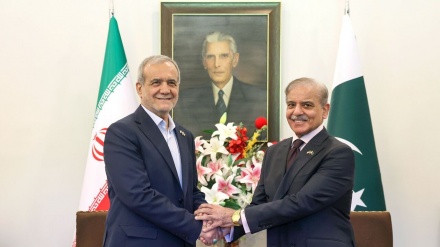 İran və Pakistan liderləri ticarət dövriyyəsinin 10 milyard dollara çatdırılmasına təkid etdilər