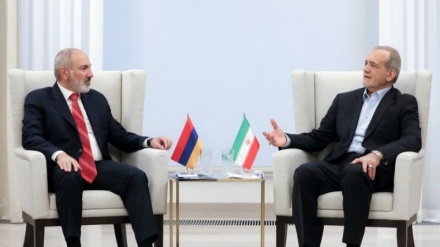 Apa Hasil Perjalanan Pezeshkian ke Armenia?