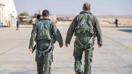 15 officers of the Zionist regime's army were dismissed following their protest against the war in Gaza