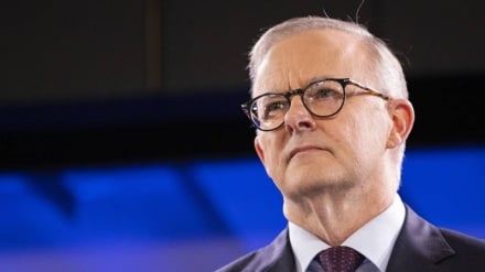Albanese: Cacciate gli assassini sionisti dai campi sportivi / Australia: Riconosceremo ufficialmente lo Stato di Palestina