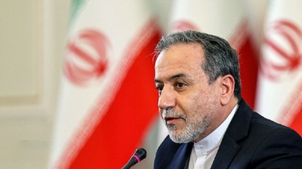 وزیر خارجه جمهوری اسلامی ایران عازم قطر شد 