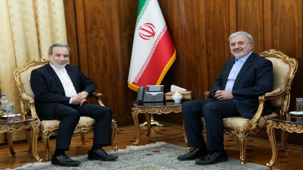 Eýranyň Saud Arabystanyndaky ilçisi Aragçi bilen duşuşdy