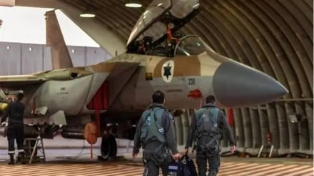 טייסים ישראלים מפגינים בדרישה לעצור את המלחמה על עזה