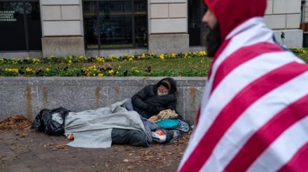 Quale destino attende la società americana a causa delle politiche aggressive di Donald Trump?