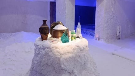 Boshruyeh-Salzbad; Ein therapeutischer Schatz der iranischen Wüste im Herzen von Süd-Chorasan