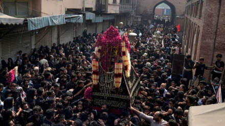 Arbaeen walk for those who could not attend held in various cities across Pakistan