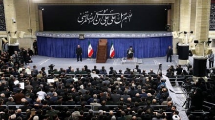 رهبر انقلاب اسلامی: اتحاد مردم، مسؤولان و نیرو‌های مسلح نباید خدشه‌دار شود
