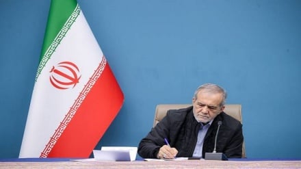 رئیس جمهوری ایران: خبرنگار، فرمانده خط مقدم دفاع از حقیقت است