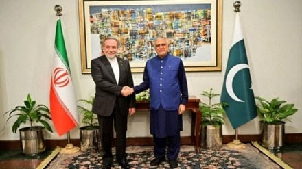 د ایران د اسلامي جمهوریت او د پاکستان خارجه وزیرانو خبرې وکړې