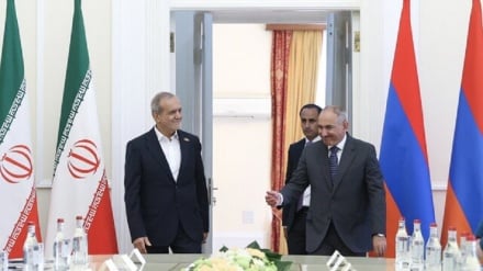 Իրանն ու Հայաստանը ստորագրել են համատեղ հայտարարություն և համագործակցության 10 փաստաթուղթ