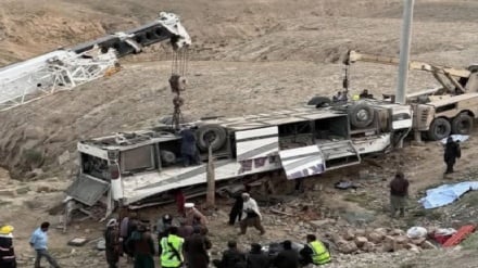 25 کشته در حادثه واژگونی یک اتوبوس مسافربری در شاهراه قندهار-کابل
