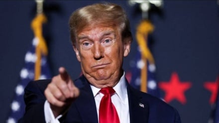 Таҳлилгари англисӣ : Трамп мутаваҳҳими худ бузургбинӣ аст
