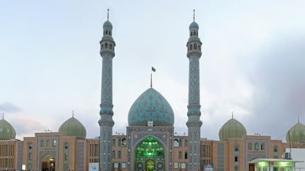 مسجد جمکران؛ جایی که دعا به حرکت اجتماعی بدل می‌شود