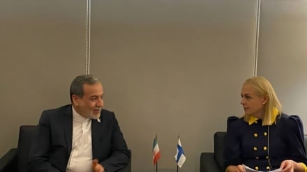 Araghchi warns of consequences of European Troika’s actions against Iran
