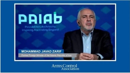 Zərif: İran xalqı və liderləri nüvə proqramına ləyaqət obyektivindən baxırlar